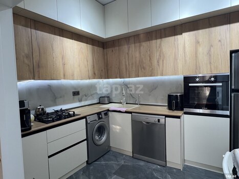 4-otaqlı yeni tikili, Babək pr., 81 m²