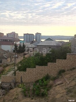 Həyət evi, Rza Talıbov küç.Ev 81a