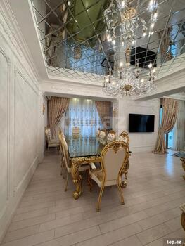 4-otaqlı yeni tikili, 8 Noyabr pr., 181 m²
