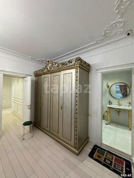 4-otaqlı yeni tikili, 8 Noyabr pr., 181 m²