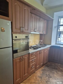 3-otaqlı mənzil kirayə verilir, Əhmədbəy Ağaoğlu küç., 90 m²