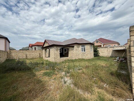 Həyət evi, Adil İsgəndərov küç.