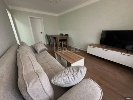 2-otaqlı mənzil kirayə verilir, Rüstəm Rüstəmov küç., 65 m²