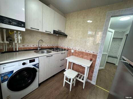 2-otaqlı mənzil kirayə verilir, Rüstəm Rüstəmov küç., 65 m²