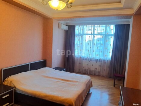 4-otaqlı yeni tikili, Məhəmməd Naxçıvani küç., 170 m²