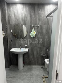 2-otaqlı yeni tikili, Zəngəzur küç., 70 m²