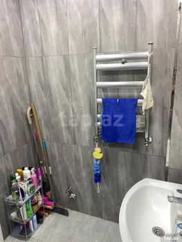 2-otaqlı yeni tikili, Zəngəzur küç., 70 m²