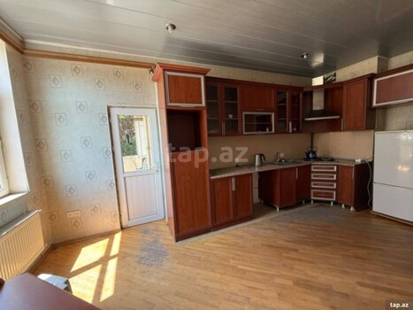 3-otaqlı yeni tikili, H.B.Zərdabi pr., 140 m²