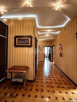 3-otaqlı yeni tikili, Qurban Xəlilov küç., 107 m²