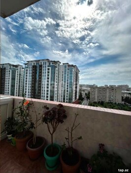 3-otaqlı yeni tikili, Qurban Xəlilov küç., 107 m²