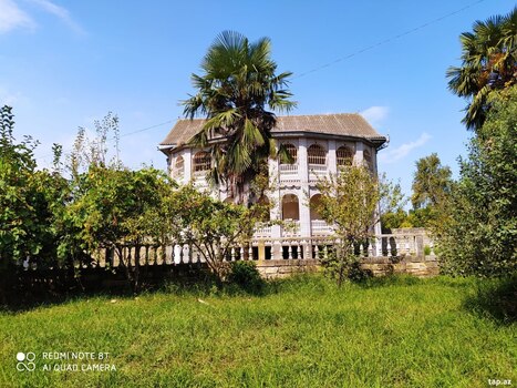 Villa, Astara r.