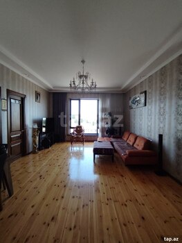 Villa, Gəncə ş.