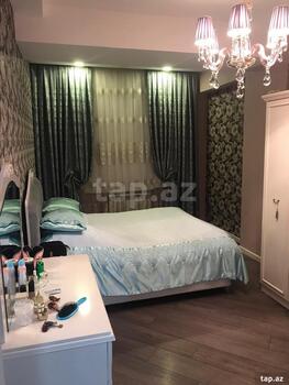 3-otaqlı mənzil, Memar Əcəmi m., 75 m²