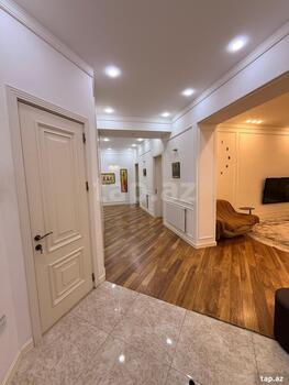 4-otaqlı yeni tikili, Moskva pr.8, 140 m²