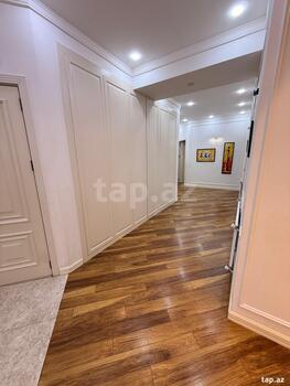 4-otaqlı yeni tikili, Moskva pr.8, 140 m²