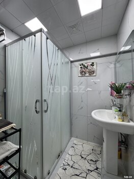 3-otaqlı mənzil, Elmlər Akademiyası m., 110 m²