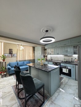 3-otaqlı mənzil, Elmlər Akademiyası m., 110 m²