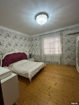 Həyət evi, Saray qəs.