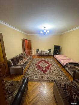 2-otaqlı mənzil kirayə verilir, E.Akademiyası m., 47 m²