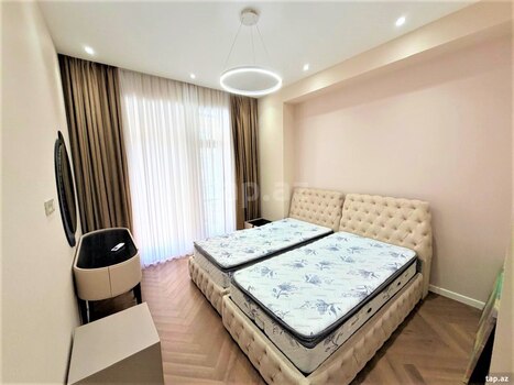 3-otaqlı yeni tikili kirayə verilir, İzmir küç., 180 m²