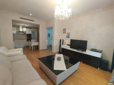 2-otaqlı yeni tikili kirayə verilir, Neftçilər pr., 80 m²