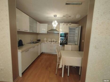 2-otaqlı yeni tikili kirayə verilir, Neftçilər pr., 80 m²