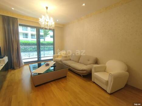 2-otaqlı yeni tikili kirayə verilir, Neftçilər pr., 80 m²