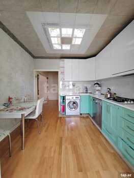 4-otaqlı mənzil, Məzahir Rüstəmov küç., 110 m²