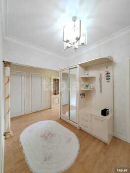 4-otaqlı mənzil, Məzahir Rüstəmov küç., 110 m²