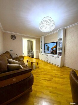 3-otaqlı mənzil, Neftçilər m., 70 m²