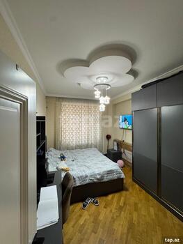 4-otaqlı yeni tikili, Ə.Əhmədov küç., 135 m²