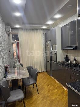 4-otaqlı yeni tikili, Ə.Əhmədov küç., 135 m²