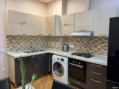 2-otaqlı mənzil kirayə verilir, 28 May m., 65 m²