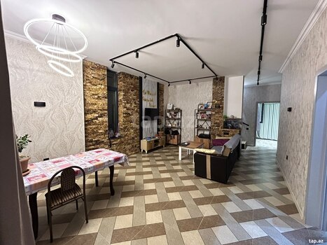 Bağ evi, Novxanı qəs.