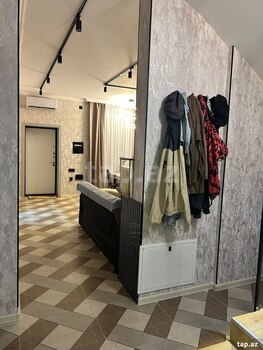Bağ evi, Novxanı qəs.