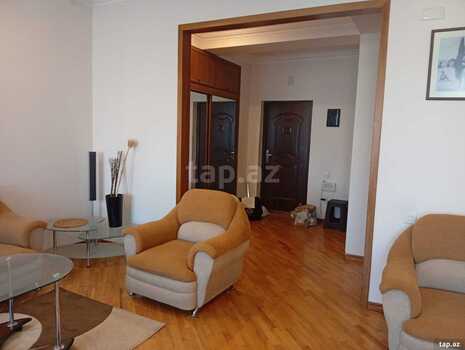 2-otaqlı yeni tikili kirayə verilir, Nizami m., 90 m²