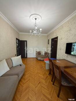 5-otaqlı mənzil, Nəsirəddin Tusi küç., 120 m²