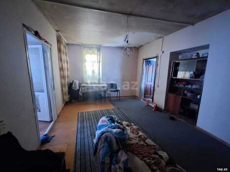 Həyət evi kirayə verilir, R. Rza küç. 43