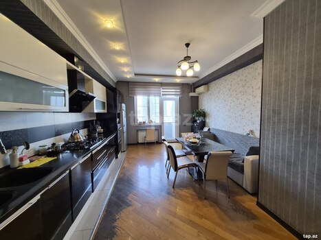 5-otaqlı yeni tikili, Nizami küç., 250 m²