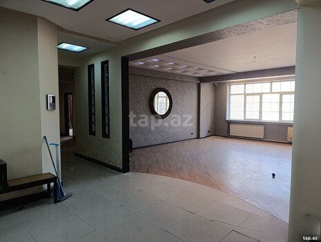 10-otaqlı yeni tikili, İzzət Həmidov küç., 1000 m²