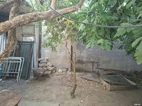 Həyət evi, Qara Qarayev m.