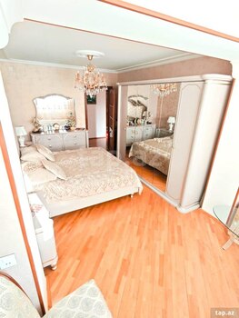 3-otaqlı mənzil, A. Manafov küç., 80 m²