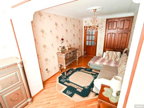 3-otaqlı mənzil, A. Manafov küç., 80 m²