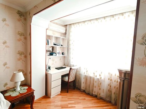 3-otaqlı mənzil, A. Manafov küç., 80 m²