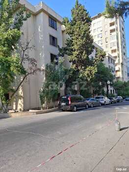 2-otaqlı mənzil kirayə verilir, 28 May m., 60 m²