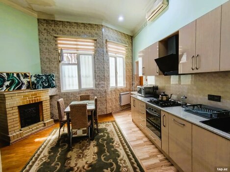 3-otaqlı mənzil kirayə verilir, Səbail r., 150 m²