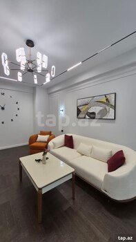 2-otaqlı yeni tikili, E.Akademiyası m., 68 m²