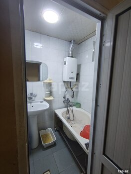 4-otaqlı mənzil, Cəmşid Naxçıvanski küç. 73, 80 m²