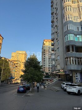 2-otaqlı yeni tikili, Asif Məhərrəmov küç., 94 m²