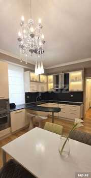 5-otaqlı mənzil kirayə verilir, R.Behbudov küç., 180 m²